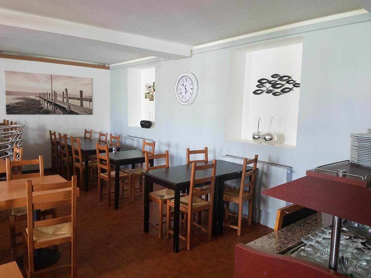 Auberge Le Guinefort Léhon Extérieur photo